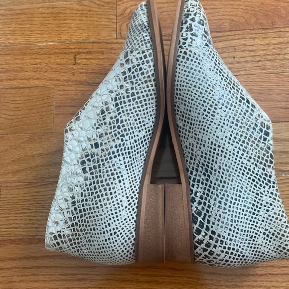 Diba True Womens No Way Out Slip On Flats Casual Shoes Size 7.5.  New - Picture 3 of 10